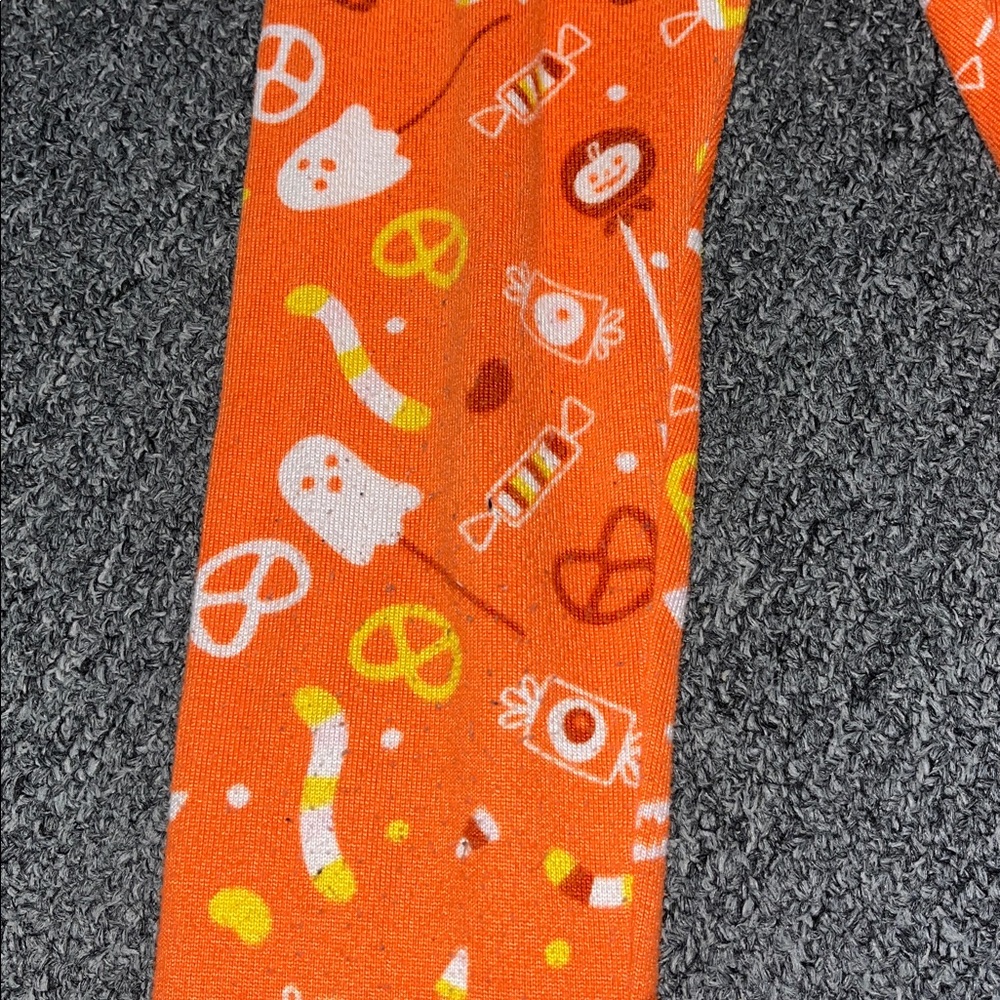 Cat & Jack Halloween Pajama Set - Picture 8 of 9